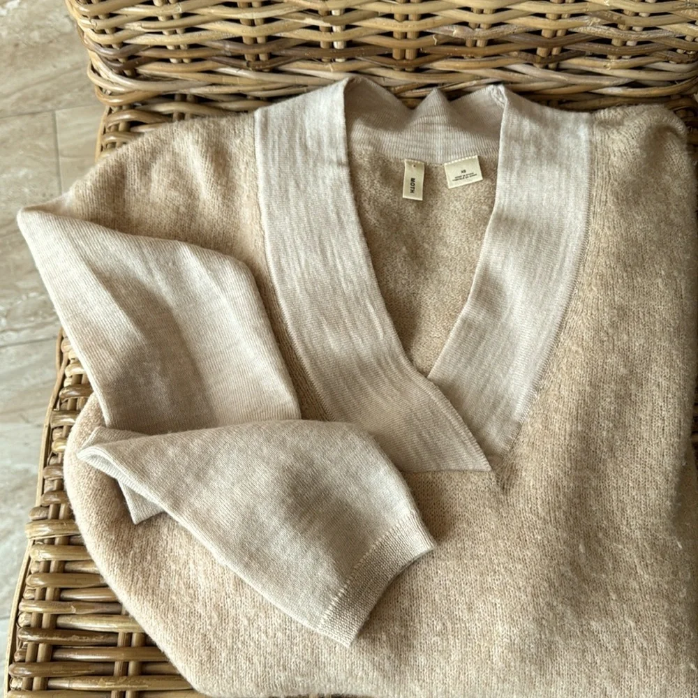 MOTH LIGHTWEIGHT Sweater - Picture 2 of 3